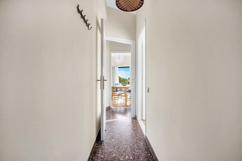 Bright Central Apartment With Splendid Sea View! Халкида Экстерьер фото